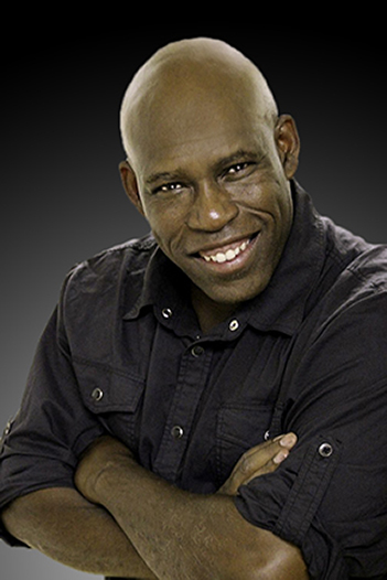 Stephen Burns Headshot