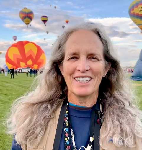 Jennifer Wolf Headshot