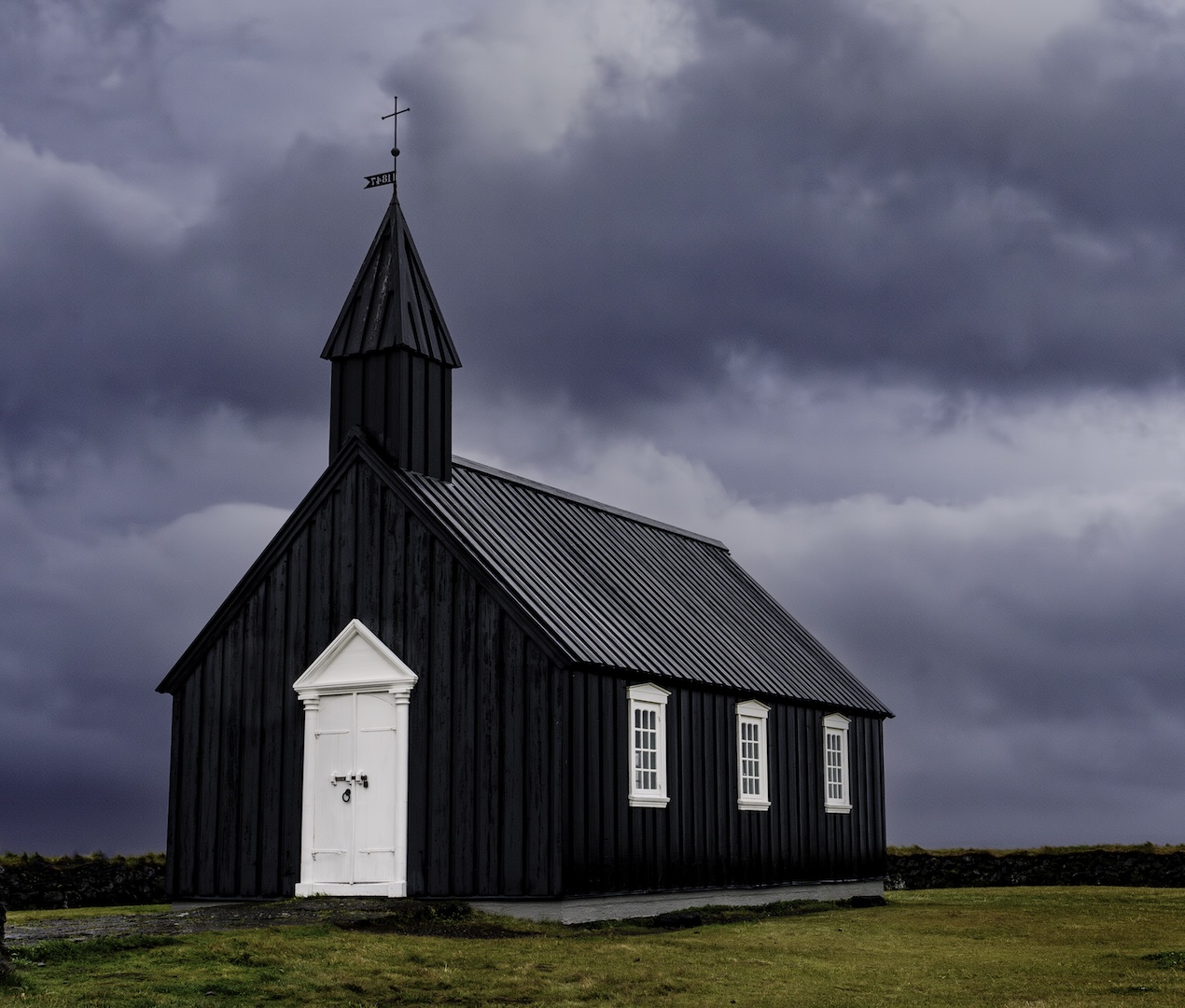 Budir Black by Dave Ciha